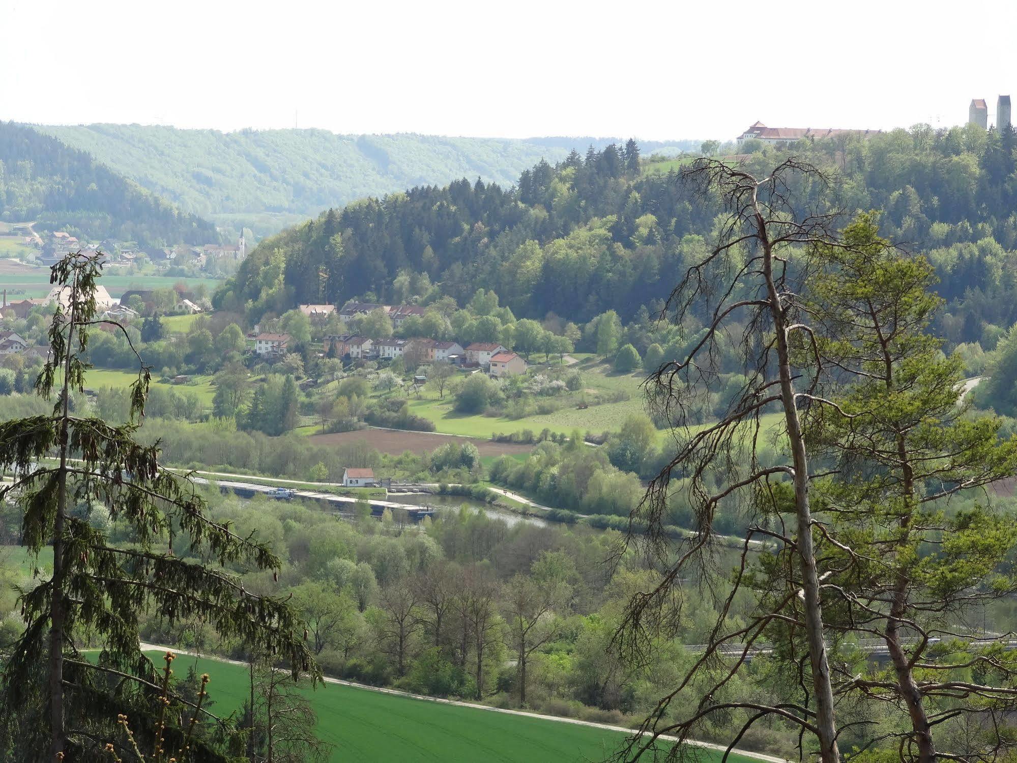 Donauer Im Altmuehltal - Ferienwohnungen Biberbach  Extérieur photo