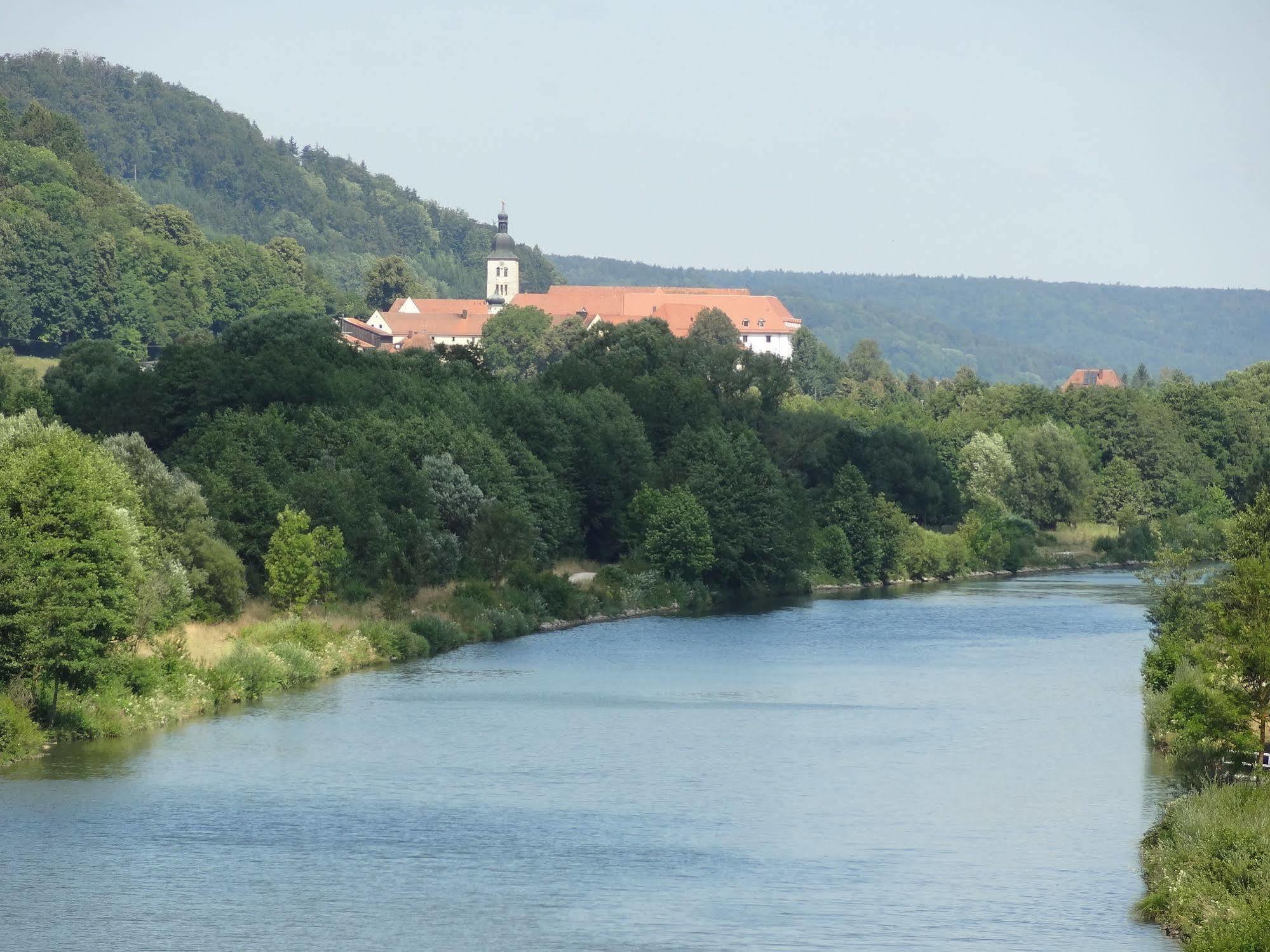 Donauer Im Altmuehltal - Ferienwohnungen Biberbach  Extérieur photo