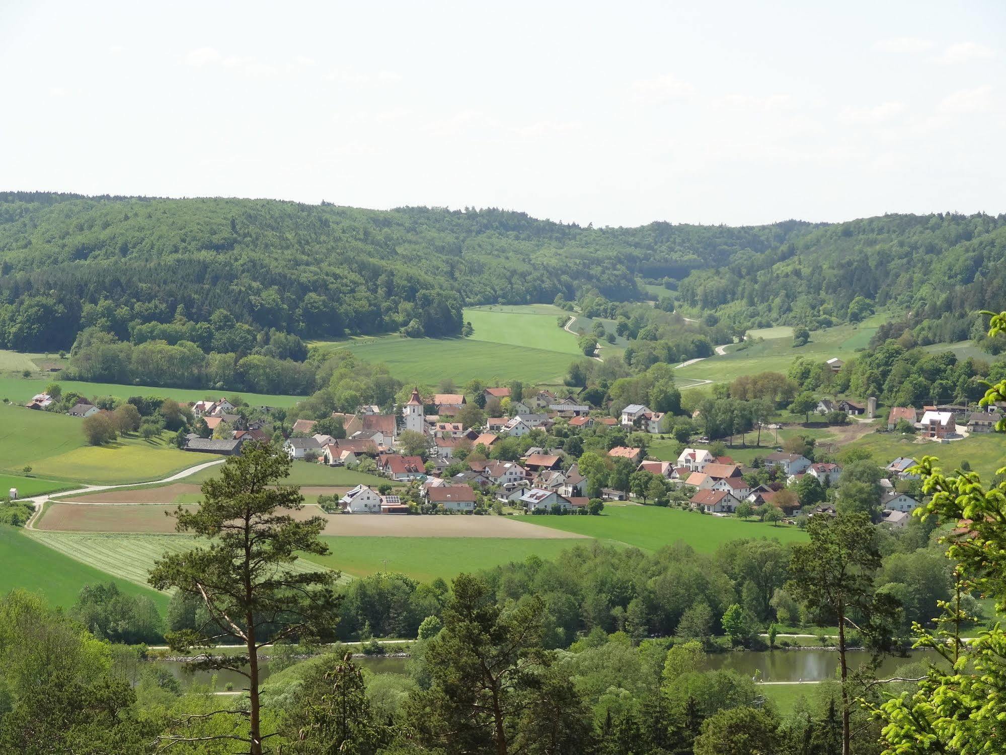 Donauer Im Altmuehltal - Ferienwohnungen Biberbach  Extérieur photo