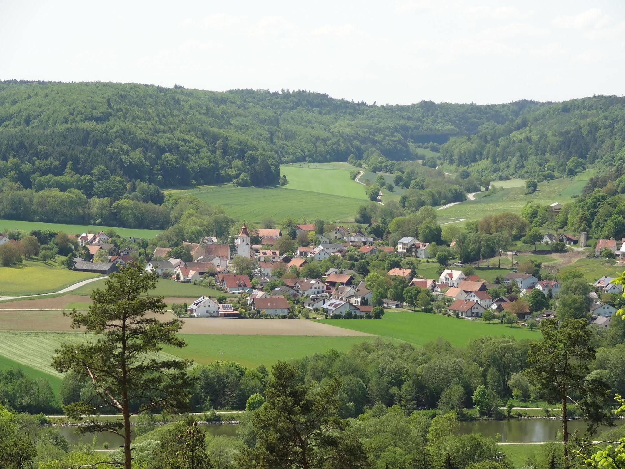 Donauer Im Altmuehltal - Ferienwohnungen Biberbach  Extérieur photo