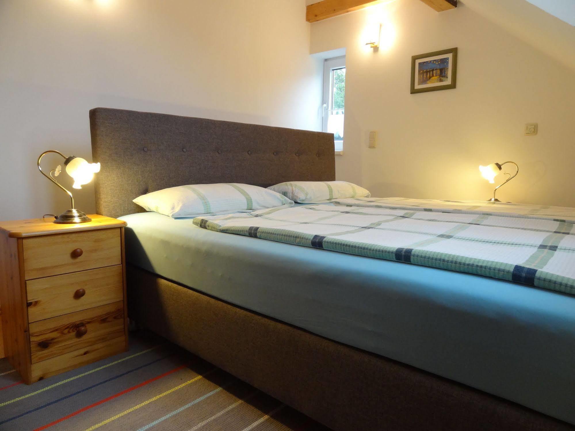 Donauer Im Altmuehltal - Ferienwohnungen Biberbach  Extérieur photo