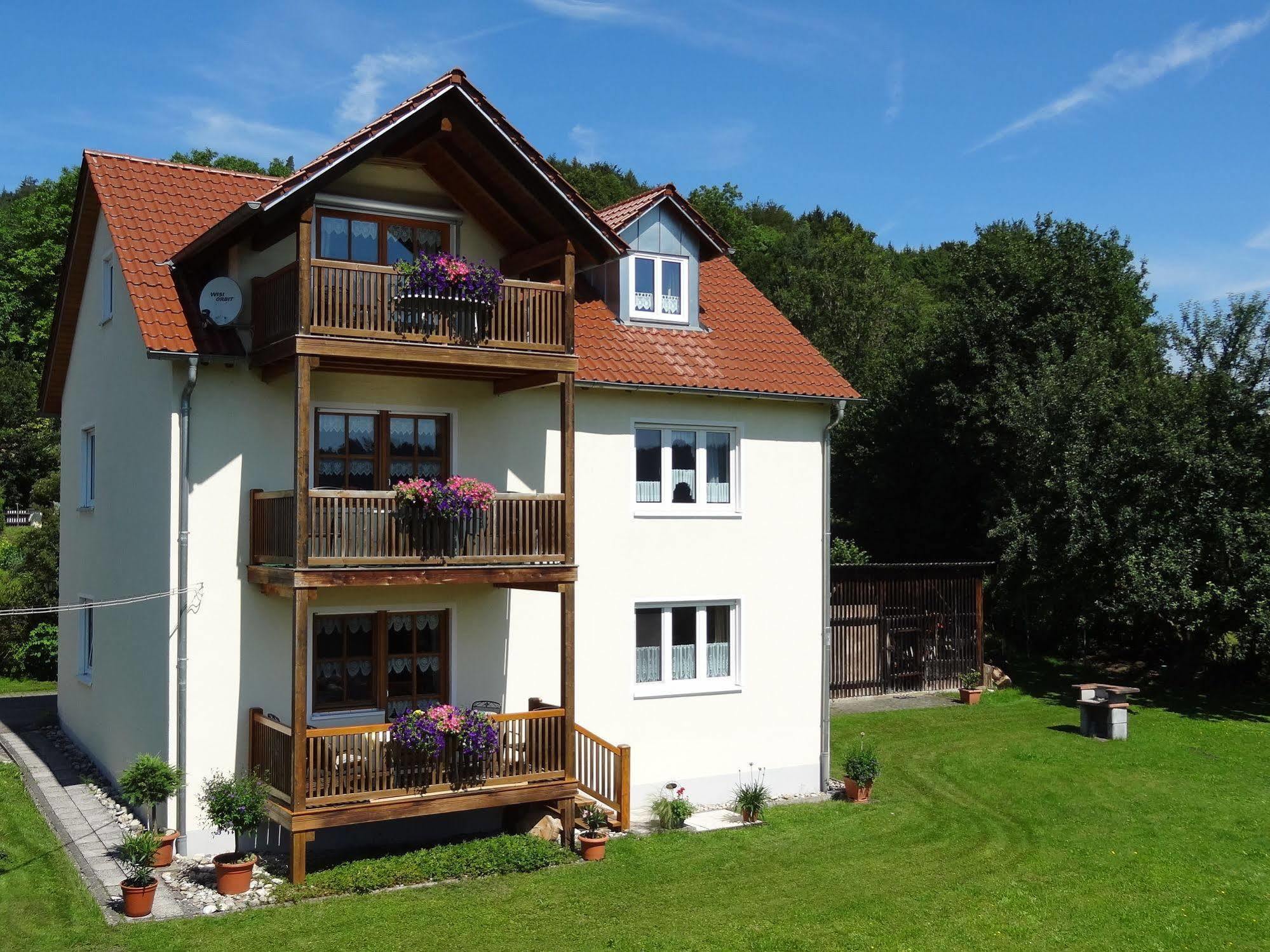 Donauer Im Altmuehltal - Ferienwohnungen Biberbach  Extérieur photo
